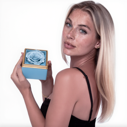 Boîte à roses éternelles | Rose véritable et collier personnalisé